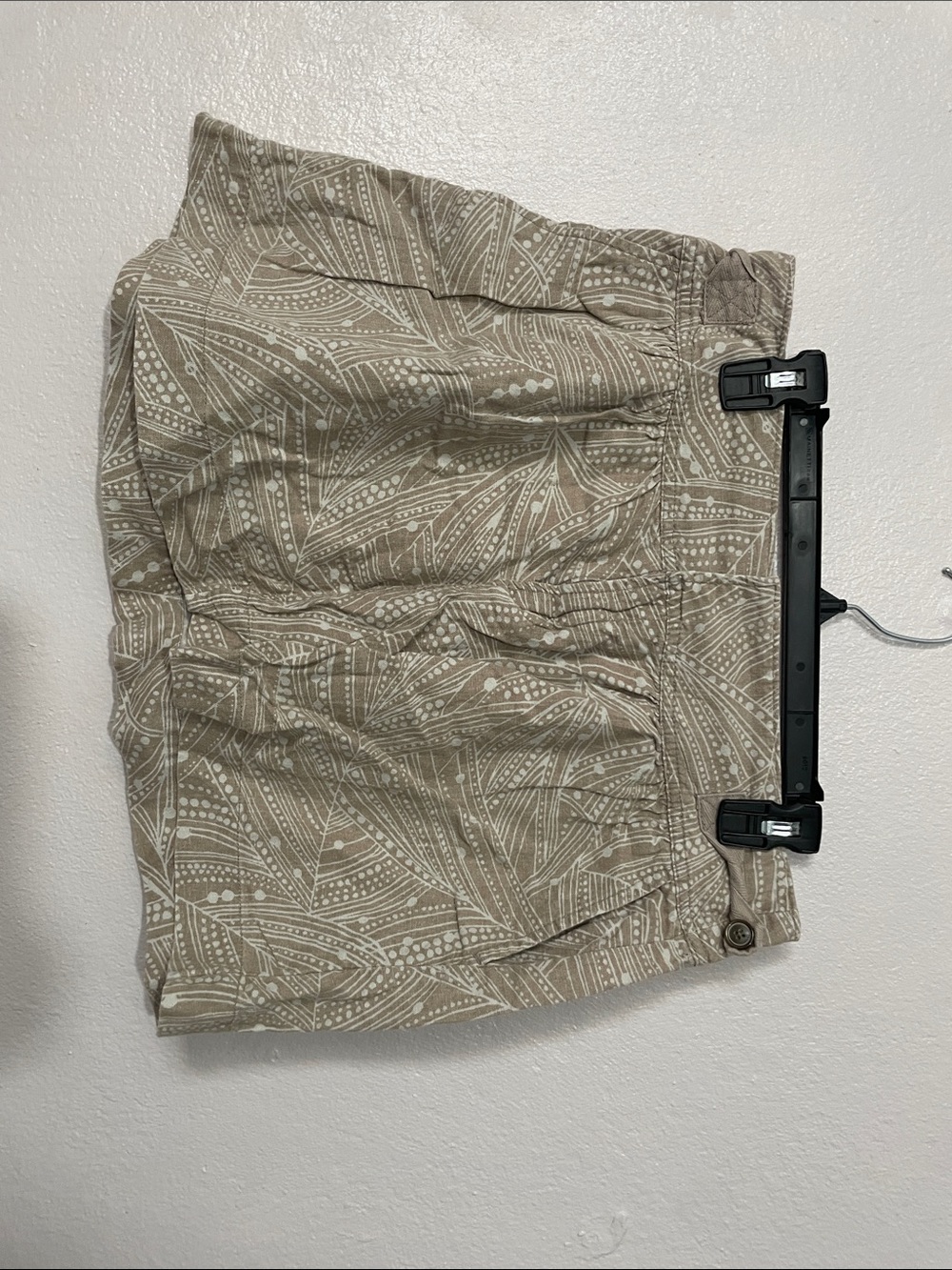 Old Navy Tan Printed Women’s Skirt